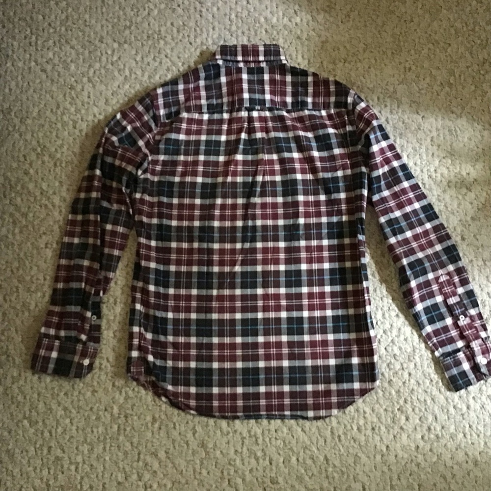 💕2/$20 AE Classic Fit L/S Plaid Button Down Shirt - Picture 9 of 9